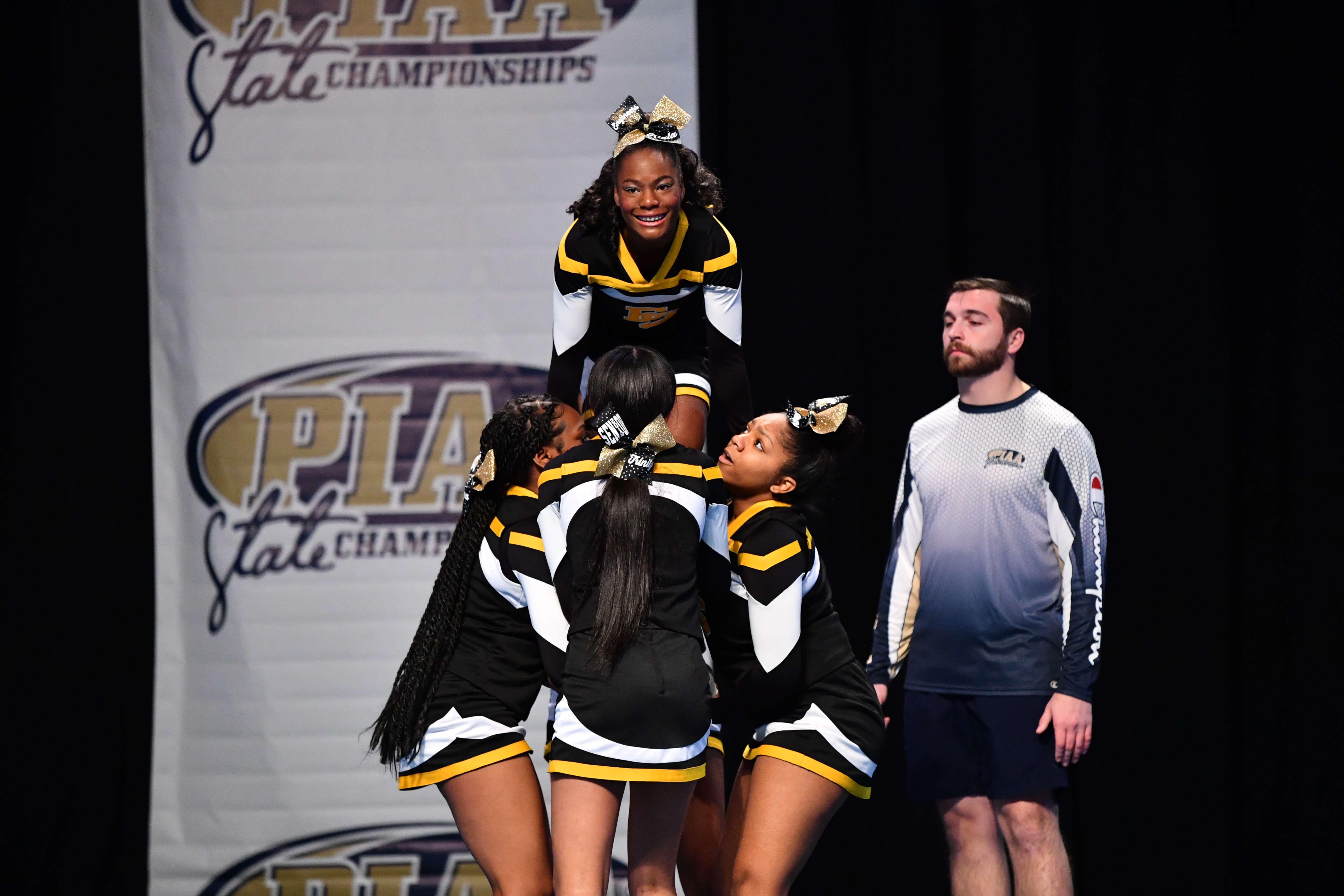 Carver Cheerleaders at States [PHOTOS] - Carver Engineering and Science