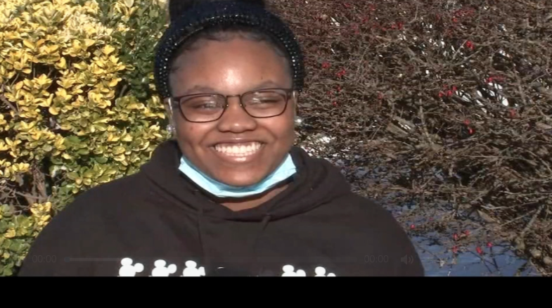 Senior Shanya Robinson-Owens has received over $1 Million in scholarship offers.  Featured on 6 ABC [STORY AND NEWS VIDEO]