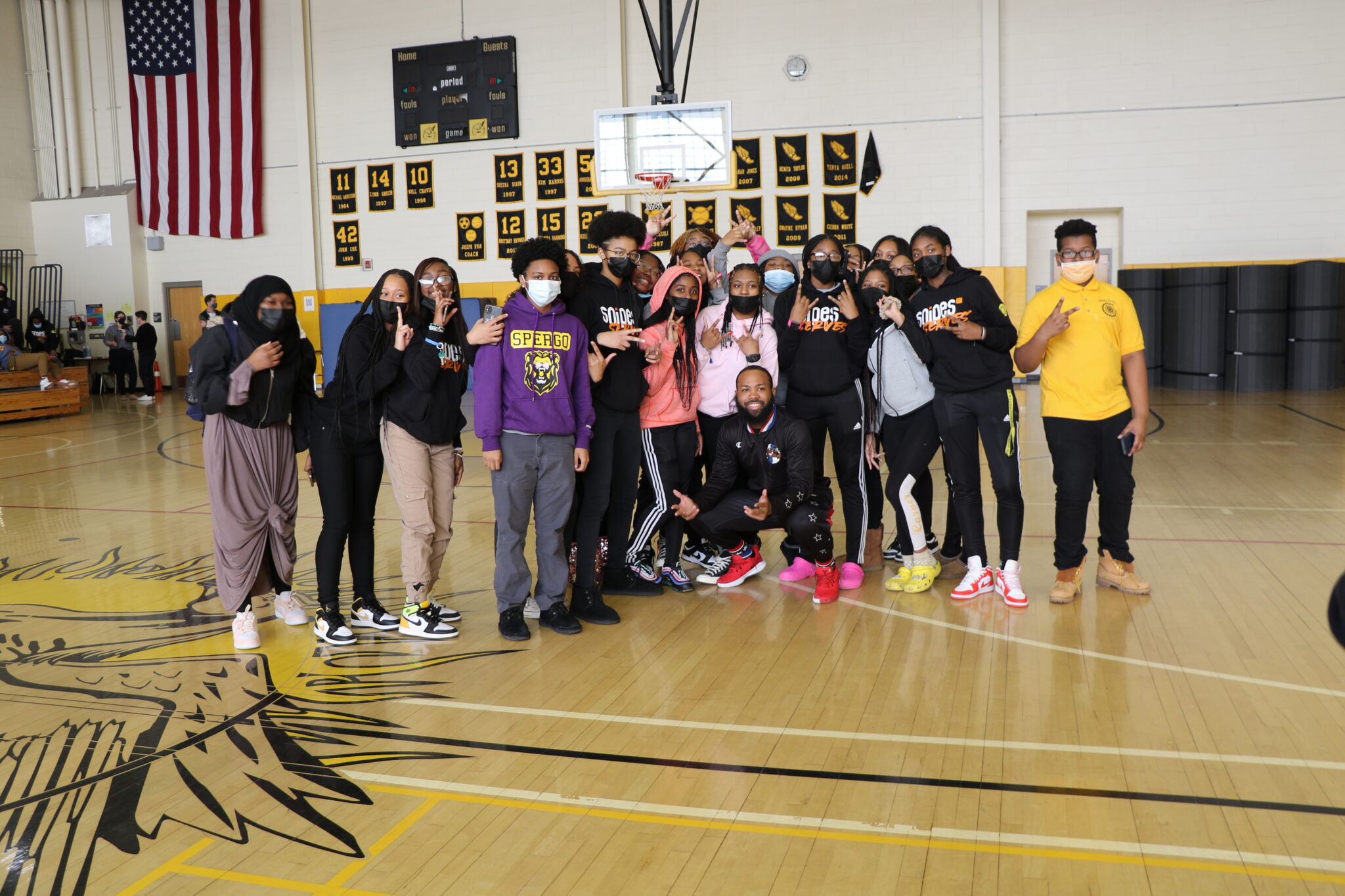 Harlem Globetrotter, Darnell “Speedy” visits Carver [PHOTOS] – Carver ...