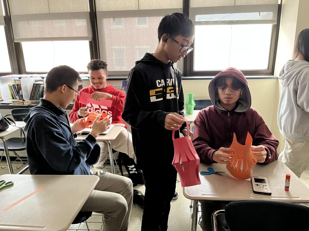 ASA Club Kicks Off By Making Paper Lanterns for the Mid-Autumn Festival!