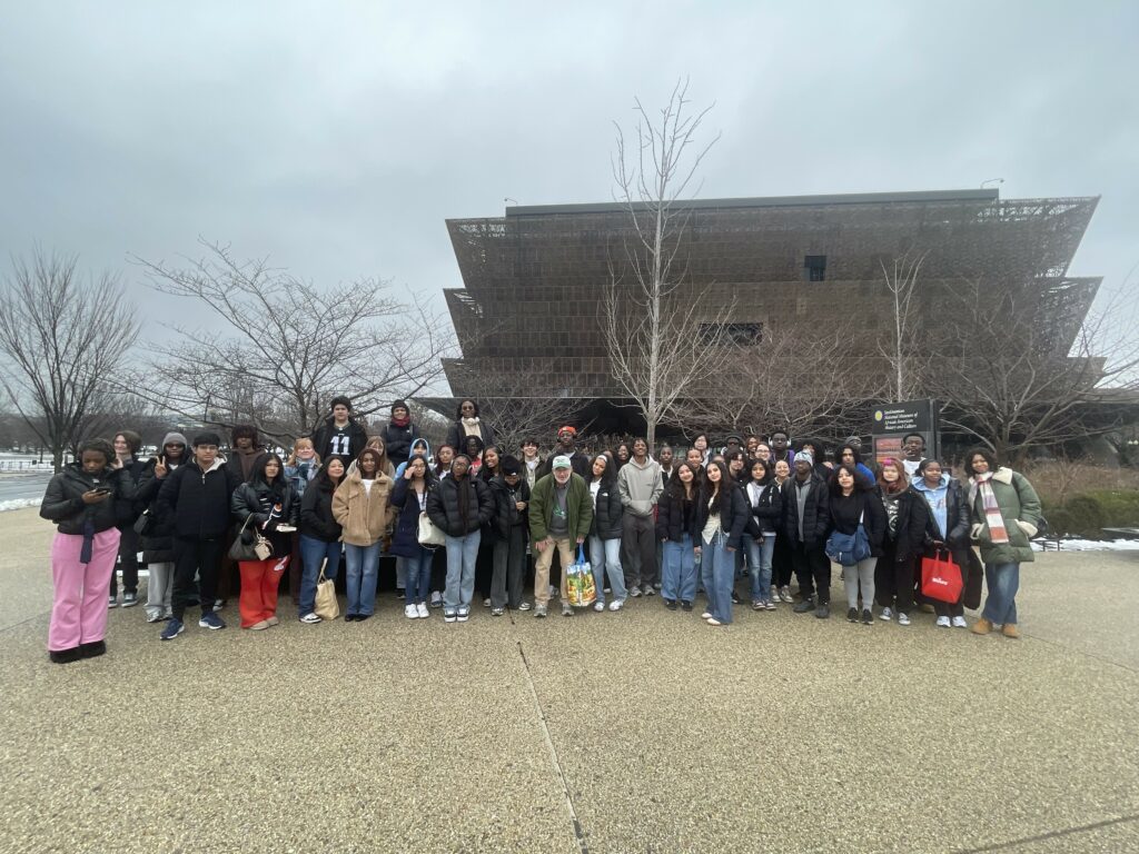 Students visit National Museum of African American History and Culture 