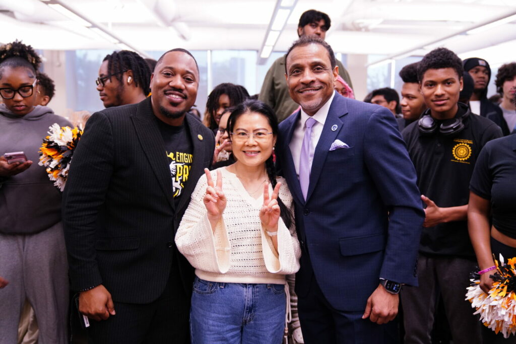 Ms. Zeng wins SDP Teacher of the Month [LINK]